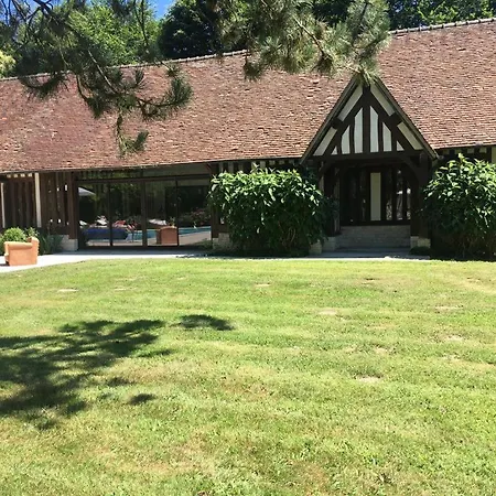 Villa Avec Piscine De Luxe Auberville