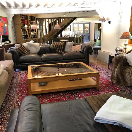 Avec Piscine De Luxe *